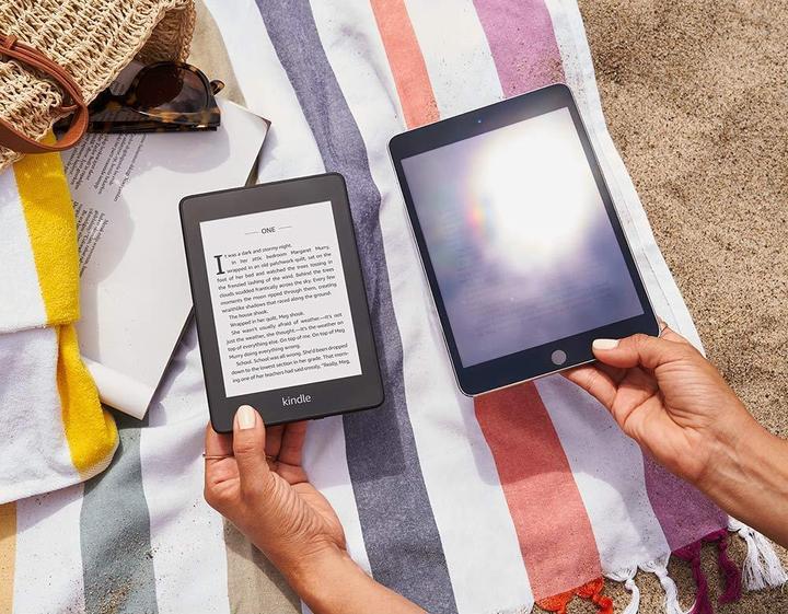 Produktbild Amazon Kindle Paperwhite (2018) - Special Offers (6", 8 GB, Schwarz)