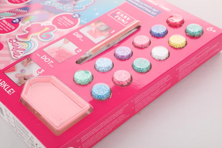 Produktbild Diamond Dotz DOTZIES® Original Diamond Painting Set Barbie mit 5 Motiven: 1 Mäppchen, 2 Armbänder 21 x 2 cm, 2 Au
