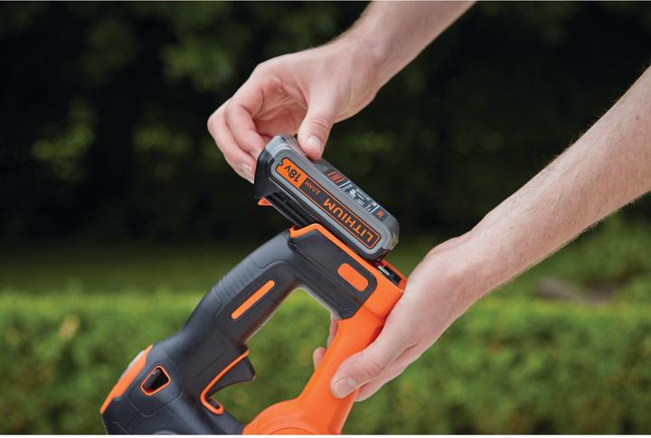Actual product image Black & Decker 18v Powercommand 2,0ah (Cordless hedgecutters)