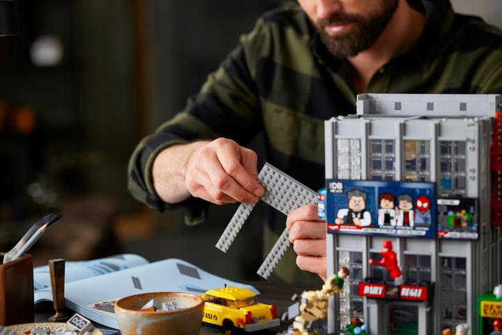 Actual product image LEGO Daily Bugle (76178, LEGO Marvel, LEGO Rare Sets)