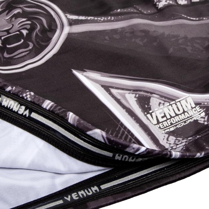Produktbild Venum Gladiator 3.0 Rashguard - Black-White - Long Sleeves (XL)