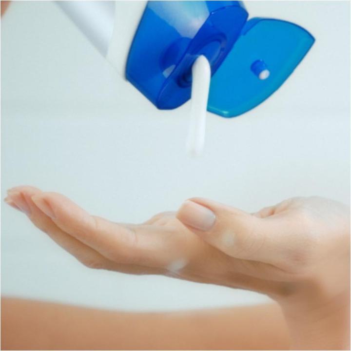 Actual product image Head & Shoulders Sensitive (300 ml, Liquid shampoo)