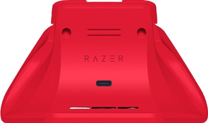 Actual product image Razer Essential Duo Bundle Kaira X for Xbox Charging Stand for Xbox Controller red (Cable)