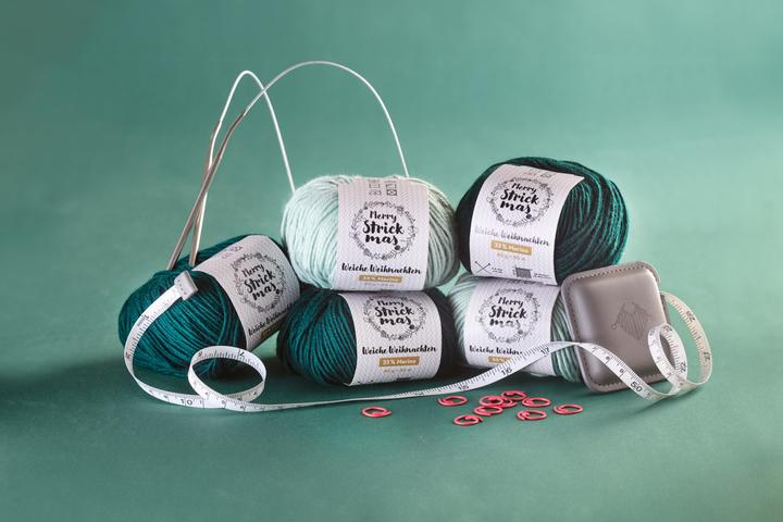 Actual product image Merry Knitmas