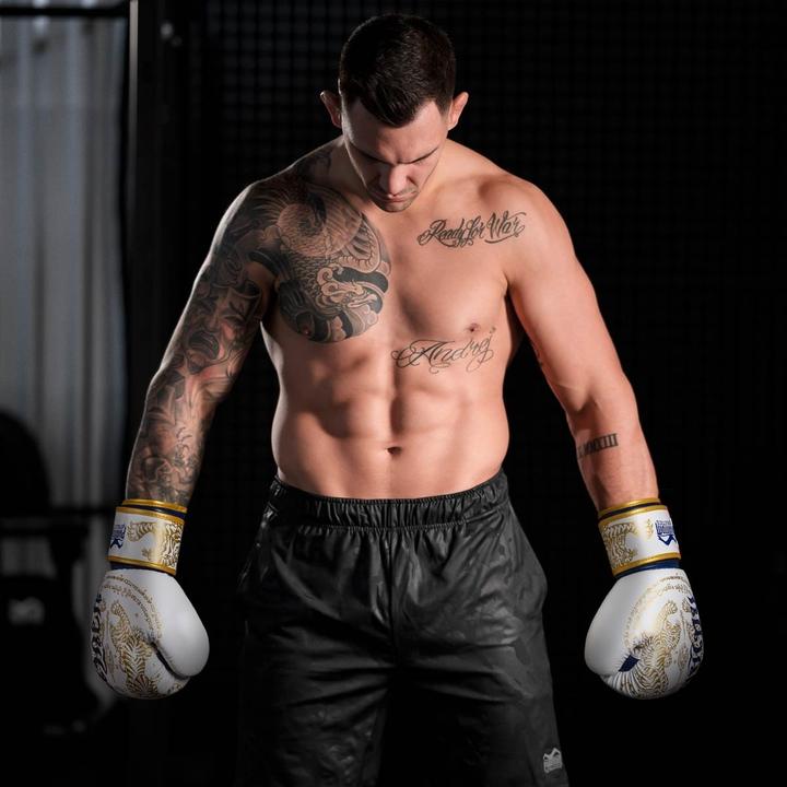 Image du produit Phantom Athletics Gants De Boxe Muay Thai (16 OZ, Taille unique)