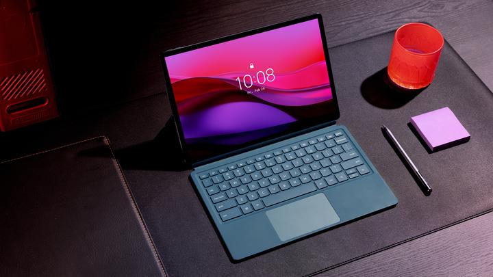 Image du produit Lenovo Plus (WLAN uniquement, 12.70", 256 Go, Sarcelle de marée)