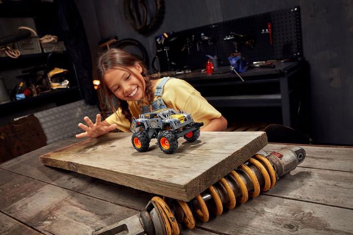 Actual product image LEGO Monster Jam Max-D (42119, LEGO Technic)