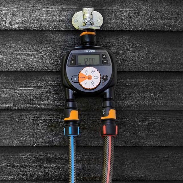 Immagine prodotto Fiskars Timer/timer con 2 uscite, Per tutte le dimensioni di rubinetto più comuni, Facile da leggere L (Timer acqua)