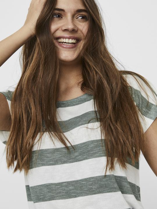 Actual product image Vero Moda Striped top with short sleeves (M)