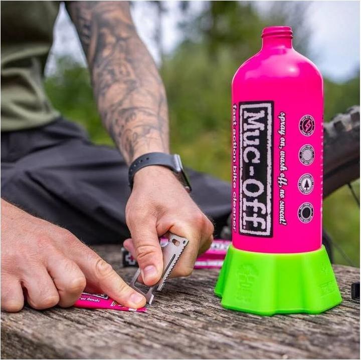 Immagine prodotto Muc-Off Punk Powder + Bottle (500 ml, Set di cura, Pulitore per biciclette)