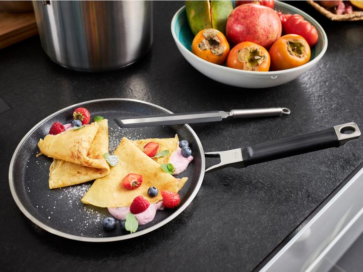 Produktbild Rösle Silence PRO Crêpespfanne (28 cm, Crêpe Pfanne, Edelstahl)