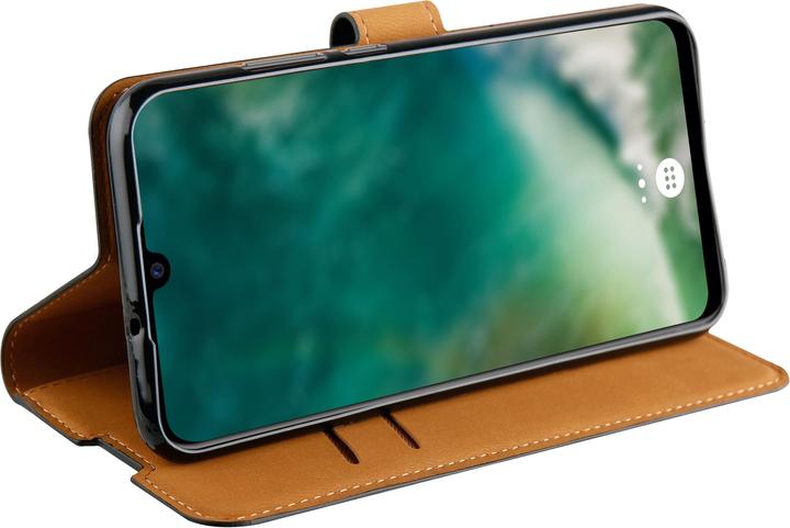 Actual product image Xqisit slim wallet