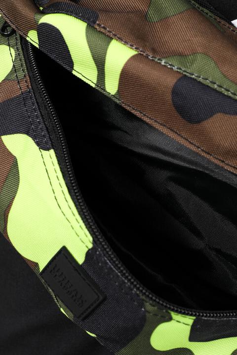 Produktbild Urban Classics Camo Shoulder Bag