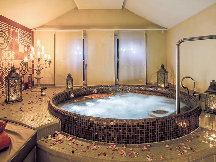 Actual product image Smartbox 2 nights of pure luxury with dinner and relaxation at the 5* Romantik Hotel Schweizerhof in (2 pers.)
