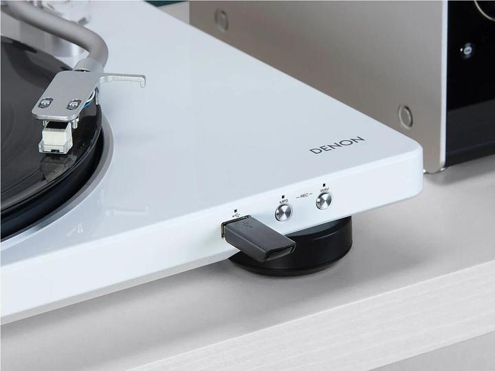 Produktbild Denon DP-450USB (Halbautomatisch)
