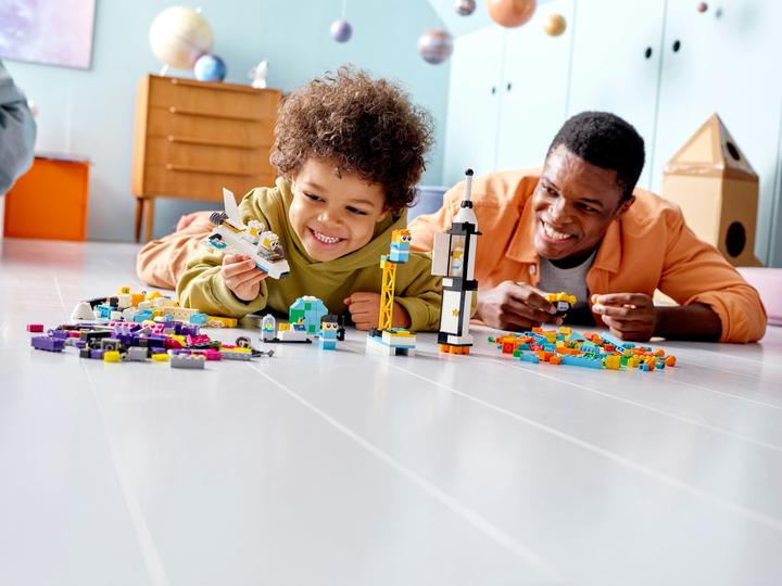 Produktbild LEGO XXL Steinebox Erde und Weltraum (11022, LEGO Classic)