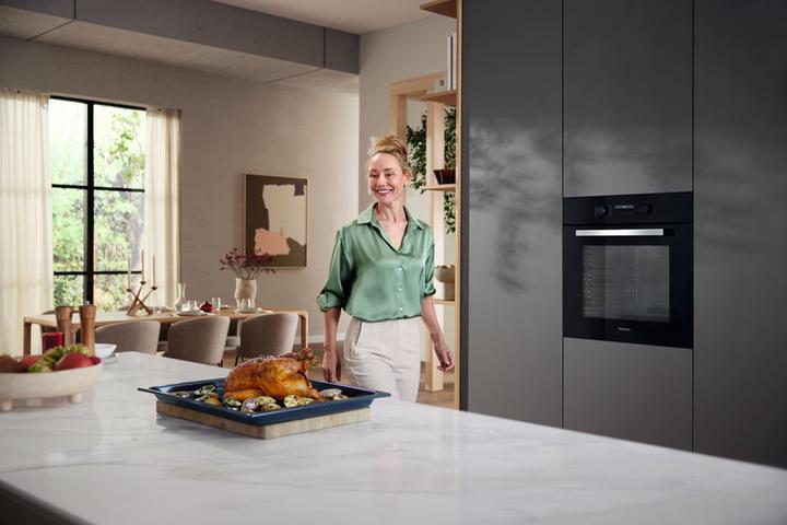 Actual product image Miele H 2766 -1B