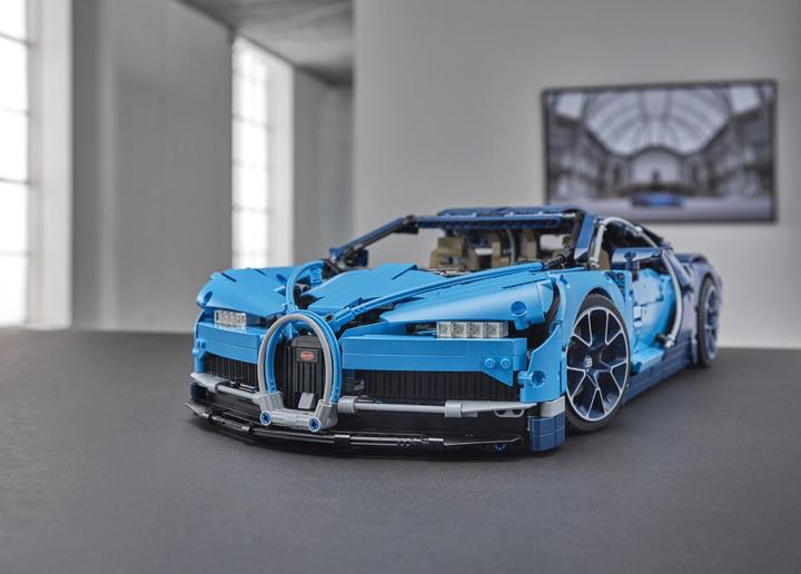 Actual product image LEGO Bugatti Chiron (42083, LEGO Technic, LEGO Rare Sets)
