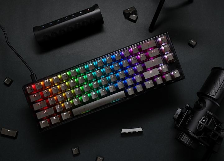 Actual product image Ducky One 3 Aura Black SF Gaming Keyboard, RGB LED - MX-Brown (DE, Cable)