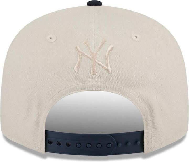 Actual product image New Era 9Fifty Snapback Cap - FLORAL New York Yankees