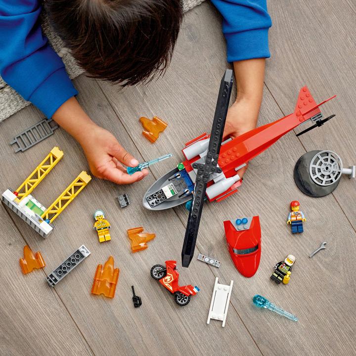 Produktbild LEGO Feuerwehrhubschrauber (60281, LEGO City)