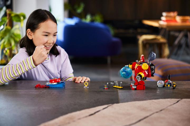 Produktbild LEGO Sonic vs. Dr. Eggmans Death Egg Robot (76993, LEGO Sonic)