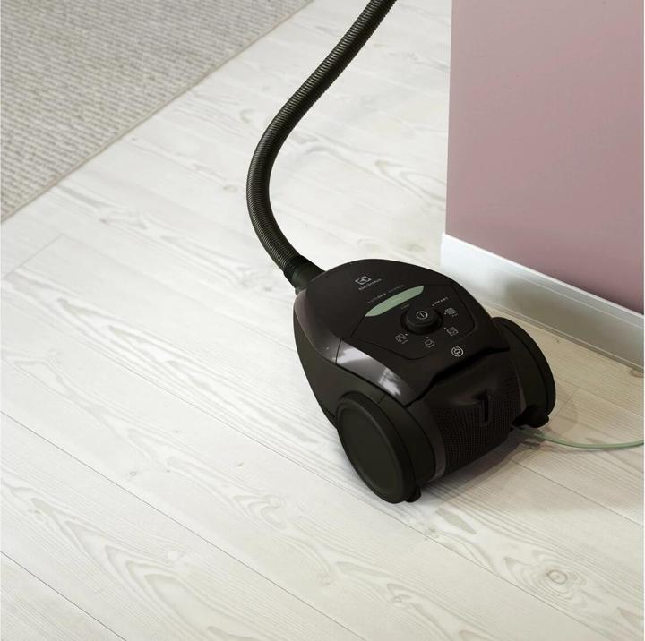 Actual product image Electrolux UltraSilencer PD82-GREEN