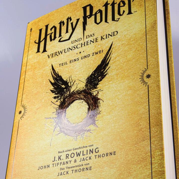 Actual product image Harry Potter and the Enchanted Child. Part one and two (German stage version) (Harry P (Jack Thorne, John Tiffany, German)