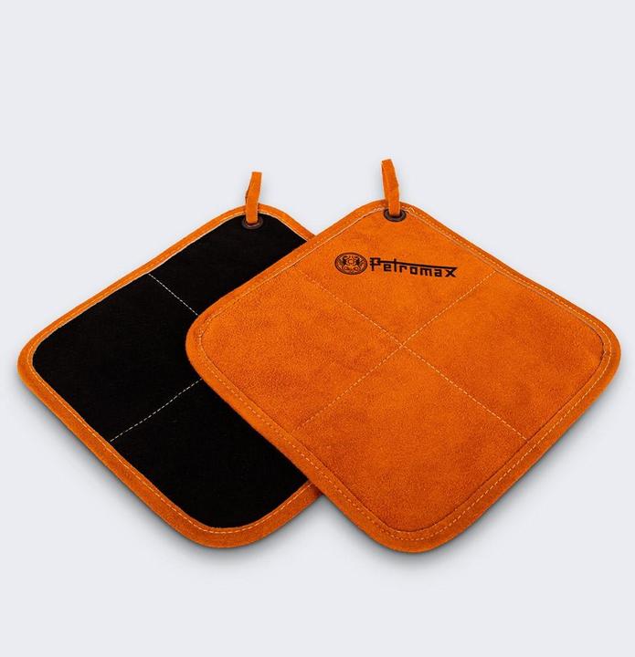 Actual product image Petromax Aramid Pro 300 pot holder (2 pieces) (rauleder, 100% aramid (polyamide), 100% polyester, contains non-textile components of animal origin)