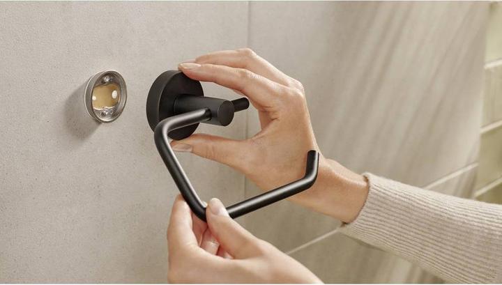 Image du produit tesa MOON BLACK Support de rouleau de papier toilette avec solution adhésive sans perçage