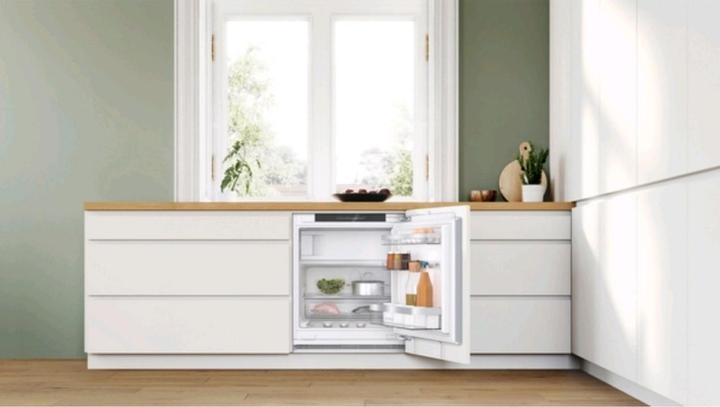 Actual product image Bosch Hausgeräte BOSC Undercounter Refrigerator (110 l)
