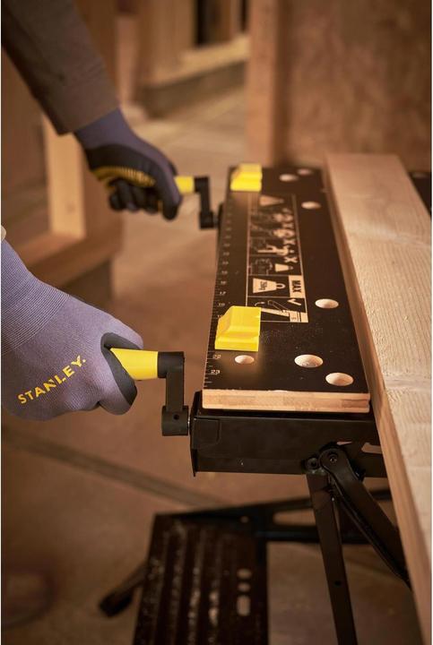 Actual product image Stanley Workmate with bamboo worktop and dual working height, loadable up to 250kg (50.50 cm, 54 cm)