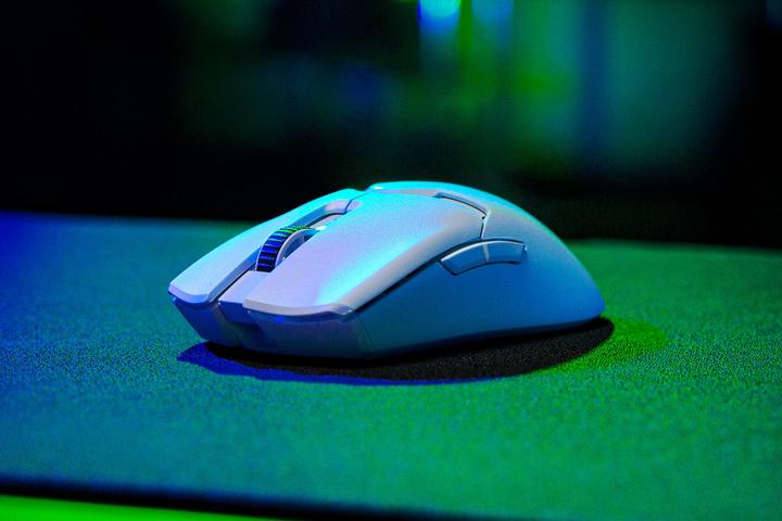 Produktbild Razer Viper V2 Pro (Kabellos, Kabelgebunden)