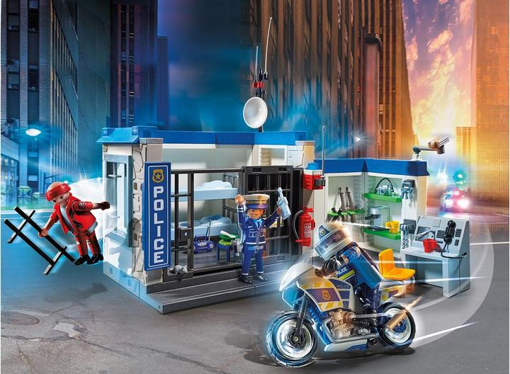 Actual product image Playmobil Police: escape from prison (70568, Playmobil City Life)
