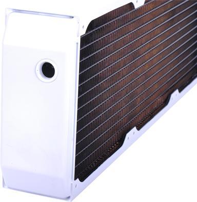 Actual product image Alphacool NexXxoS UT60 Full Copper 420mm Special Edition (140 mm)