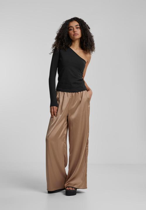Actual product image Urban Classics Ladies Asymmetric Longsleeve (L)
