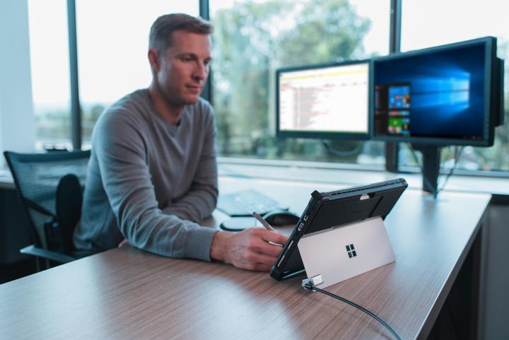 Immagine prodotto Kensington Blocco del cavo per Surface Pro e Go portable