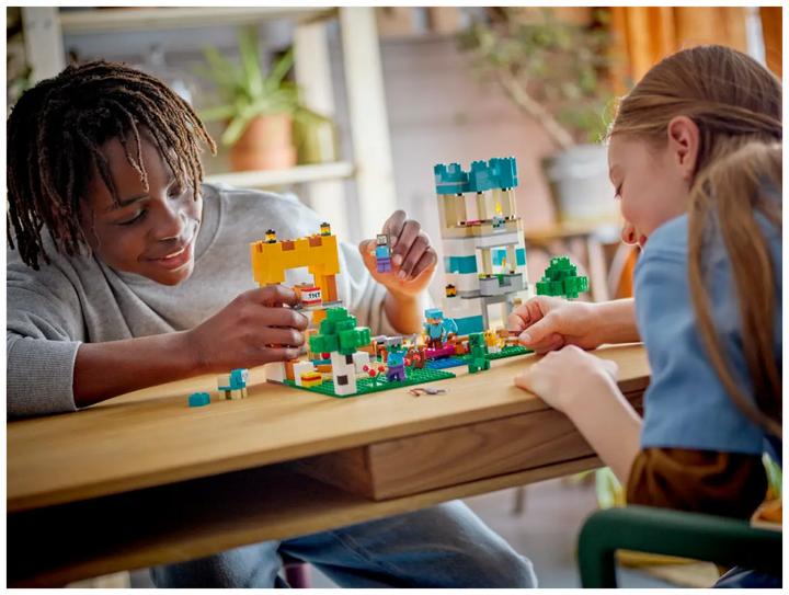 Actual product image LEGO The Crafting Box 4 (21249, LEGO Minecraft)