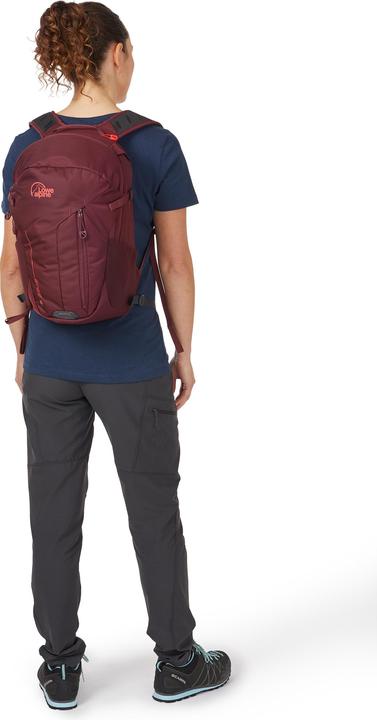Actual product image Lowe Alpine Edge 18 (18 l)