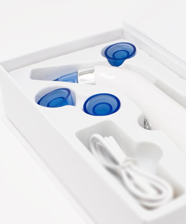Actual product image Lovis vacuum pore cleaner