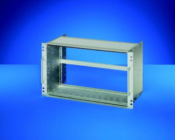 Produktbild Schroff Bausatz, EN 50155, geschirmt, für CompactPCI Anwendungen - BGTR PRO IEEE (84 HE, 19 Zoll Rack)
