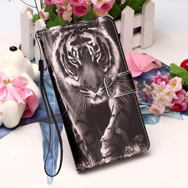 Actual product image Cover-Discount iPhone 15 - Leather Case Cover Tiger (Apple iPhone 15)