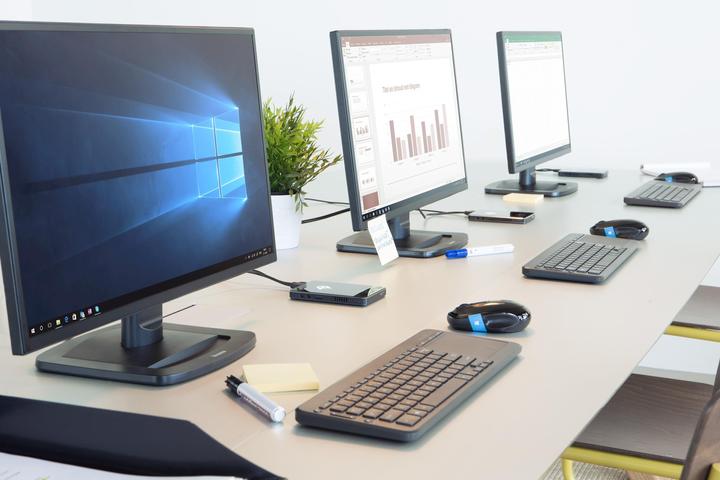 Produktbild Ockel Sirius B Black Cherry OS 32 (Intel Atom x5-Z8350, 4 GB)