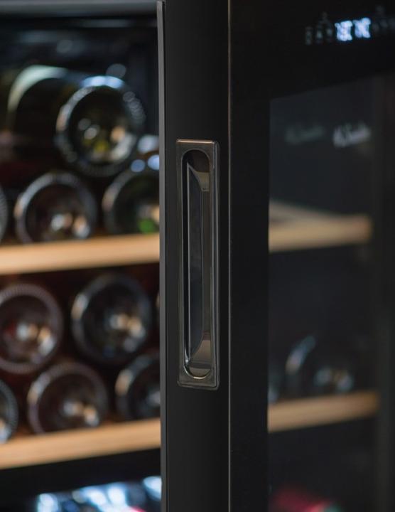 Actual product image La Sommelière SLS32DZBLACK