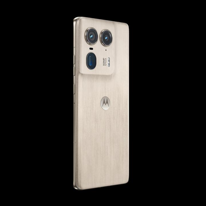Image du produit Motorola Edge 50 Ultra (1000 Go, Bois nordique, 6.70", SIM + eSIM, 64 Mpx, 5G)