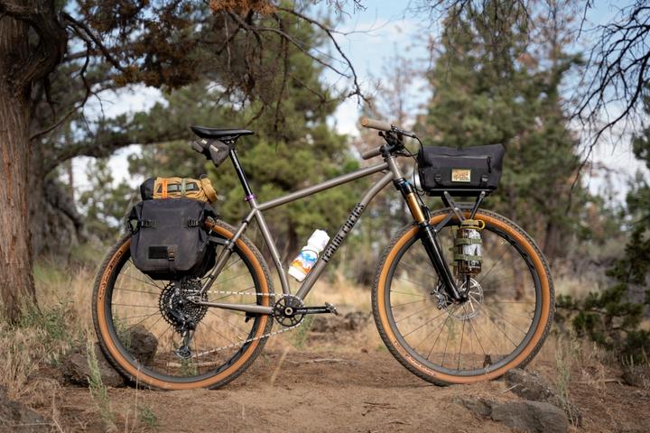 Actual product image Metolius Juniper trunk (10 l, Handlebar bag)