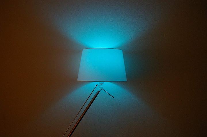 Immagine prodotto Innr Colore della lampadina intelligente (E27, 60 W, 806 lm, 1 x, F)