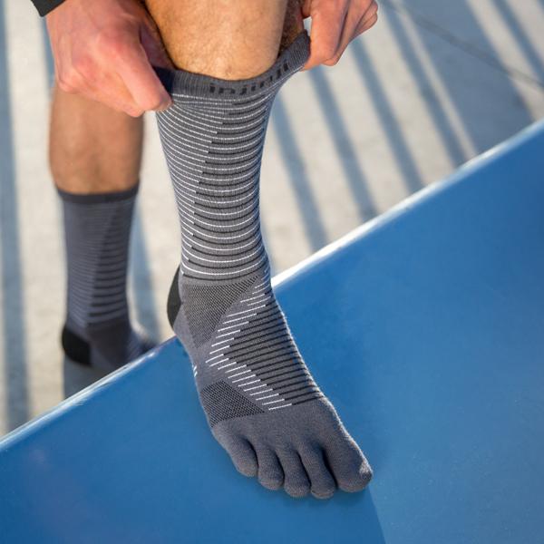 Actual product image Injinji Run Lightweight Crew Socks (S)