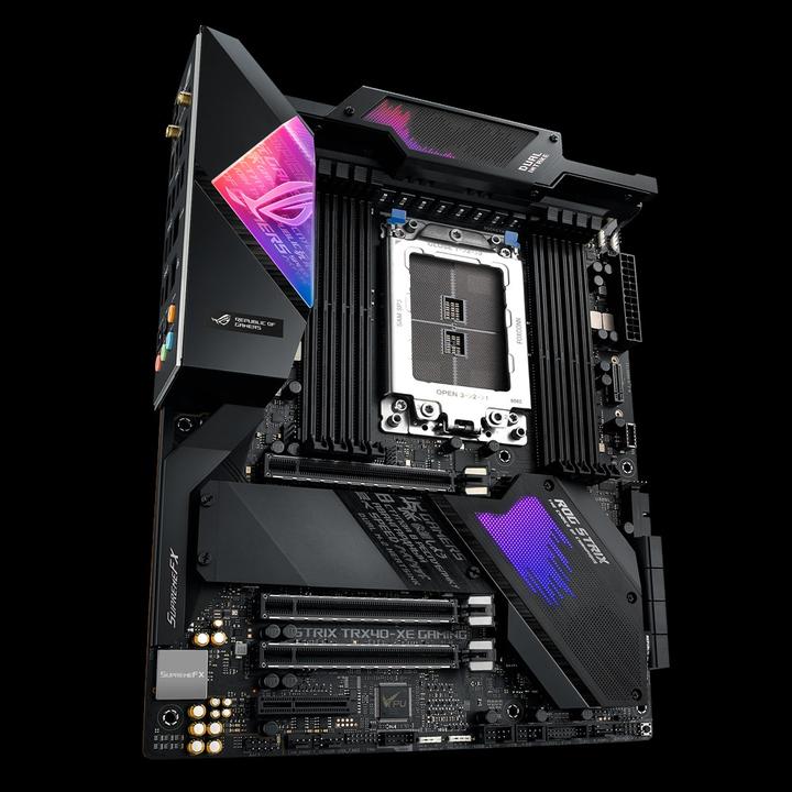Actual product image ASUS ROG STRIX TRX40-XE Gaming, AMD TRX40 motherboard - Socket sTRX4 (sTRX4, ATX)