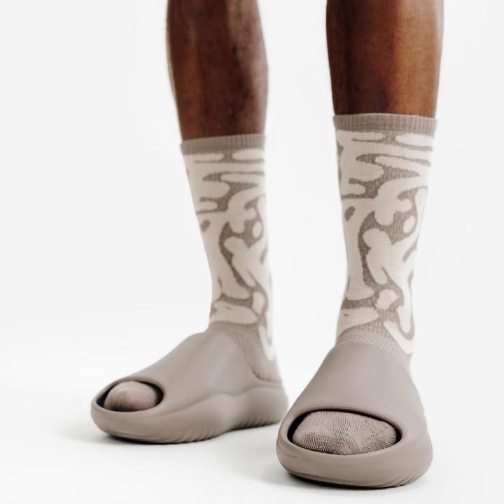 Produktbild Decathlon Badeschlappen Slides Damen/Herren - braun (40)